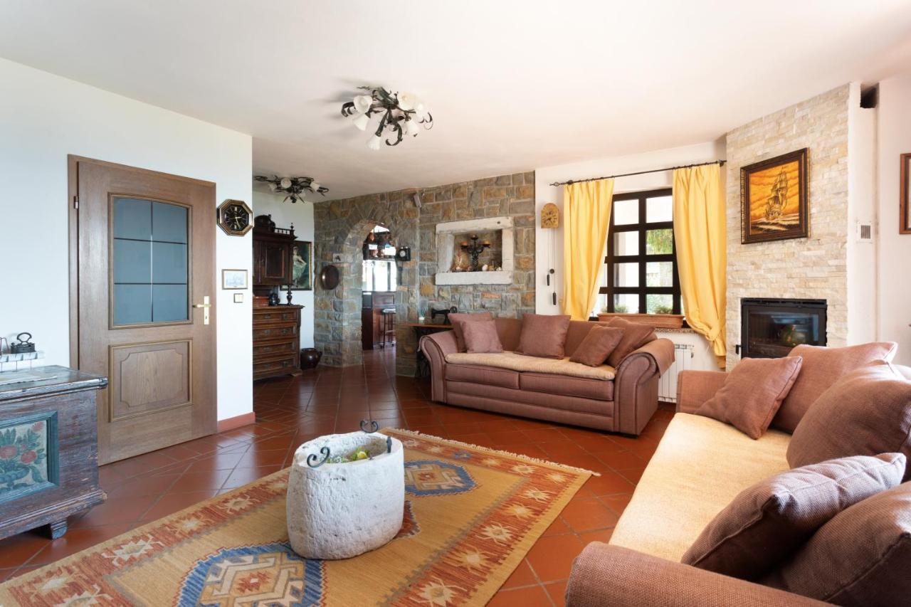 Villa Emi Zgornje Skofije ภายนอก รูปภาพ