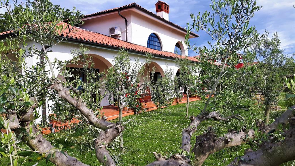 Villa Emi Zgornje Skofije ภายนอก รูปภาพ