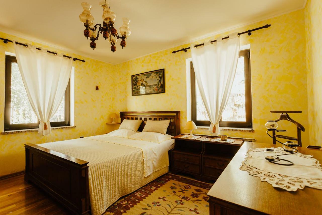 Villa Emi Zgornje Skofije ภายนอก รูปภาพ